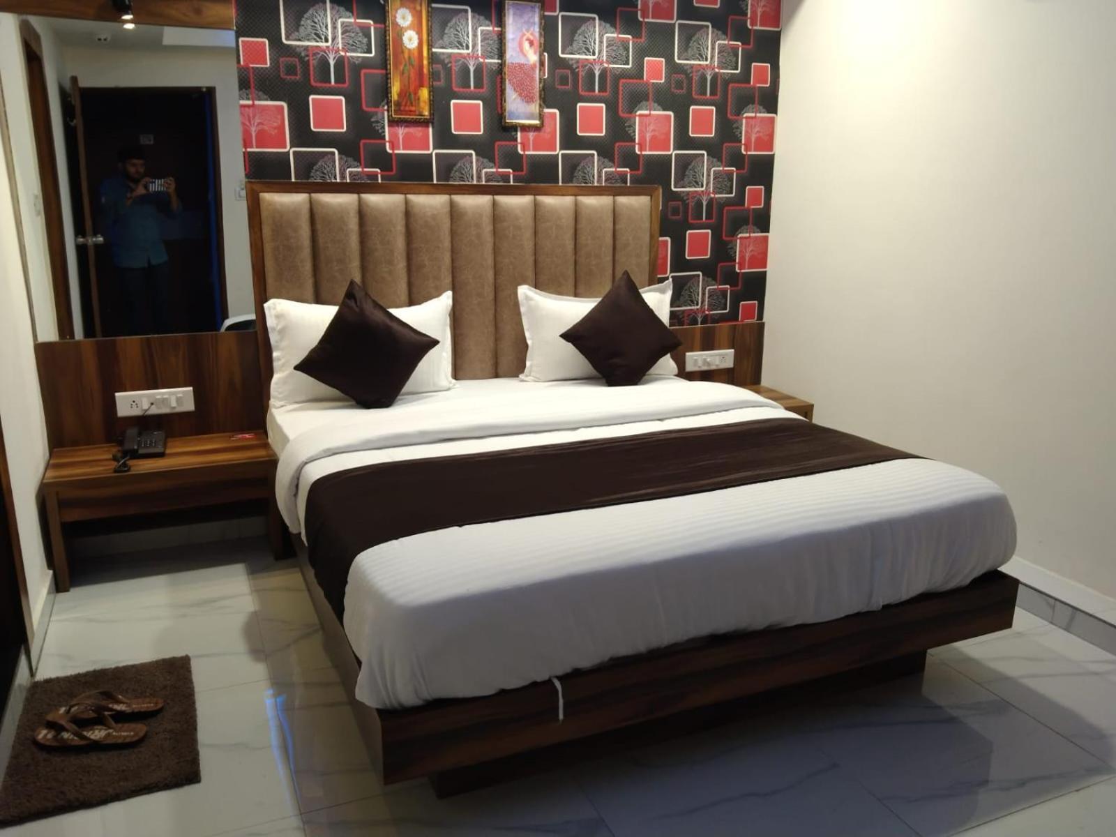 Hotel Sun Shine Αχμπανταμπάντ Εξωτερικό φωτογραφία